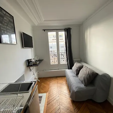 12m2 With View On Eiffel Tower Appartamento