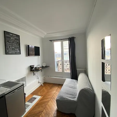 Appartamento 12m2 With View On Eiffel Tower